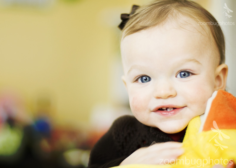 babyGirl_toyChicken babyGirl_toyChicken