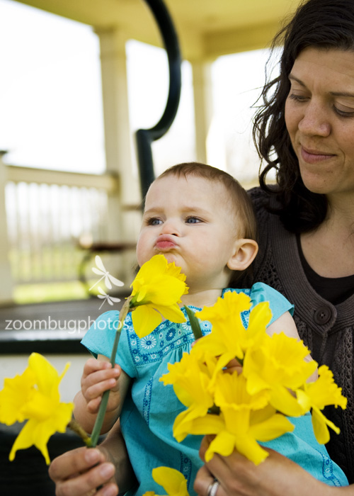 withMommySmellingFlowers